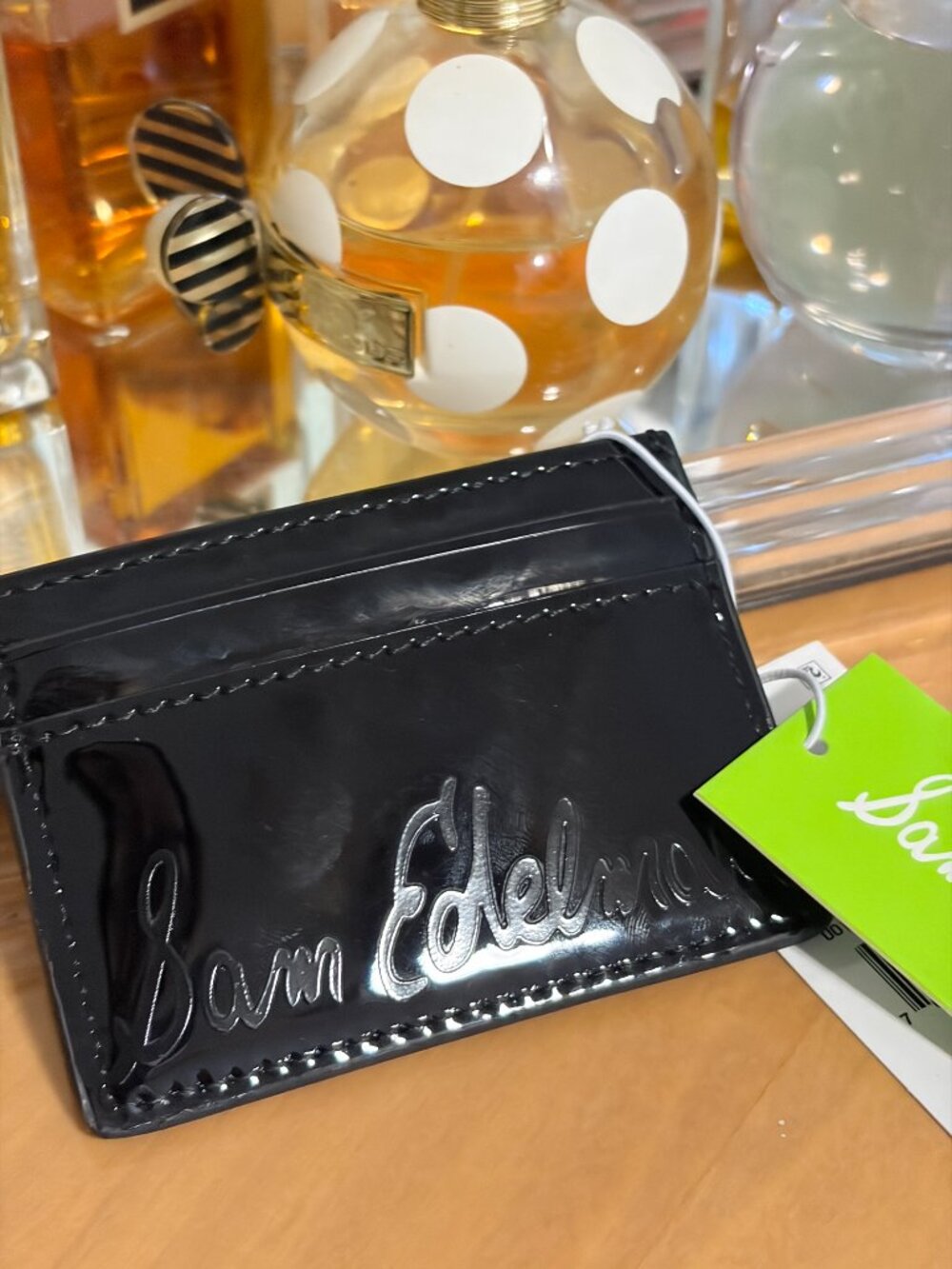 SAM EDELMAN GLOSSY BLACK PATENT CARD CASE IN A GIFT BOX - Picture 3 of 4